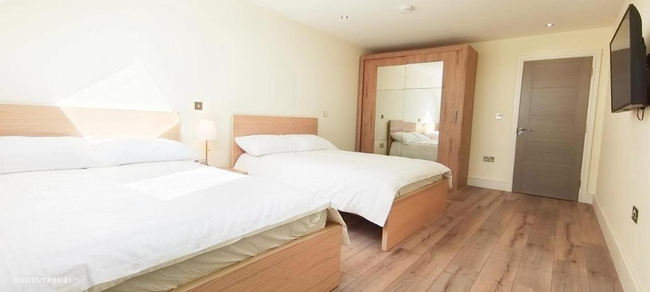 Top Floor Flat 5 Northwood 노스우드 외부 사진
