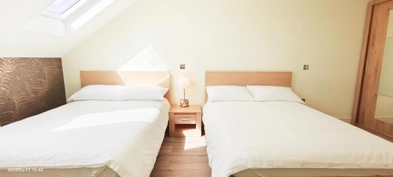 Top Floor Flat 5 Northwood 노스우드 외부 사진